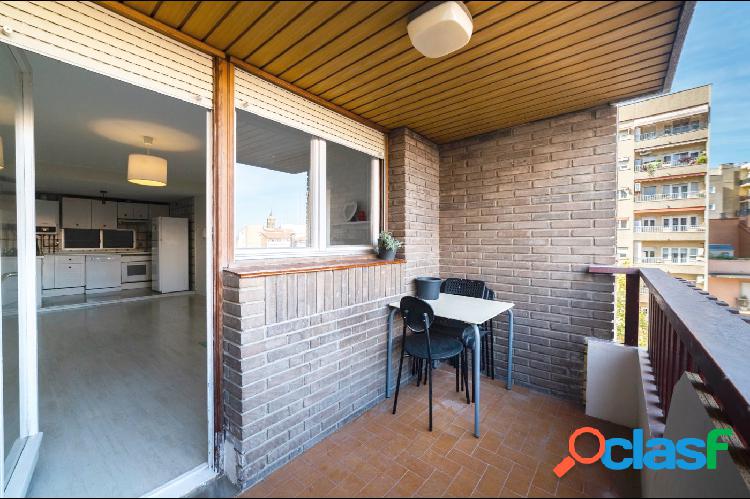 Apartamento con terraza en el centro