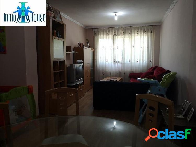 BAJO EN VENTA ZONA CUBAS