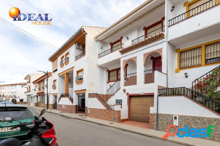 BONITA CASA ADOSADA MUY BIEN UBICADA! FUENTE VAQUEROS