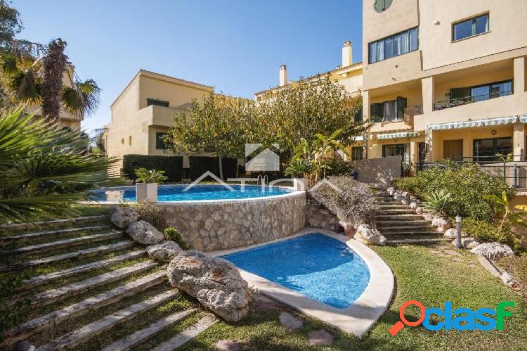 Casa adosada en venta en Javea, a menos de 100m de la playa