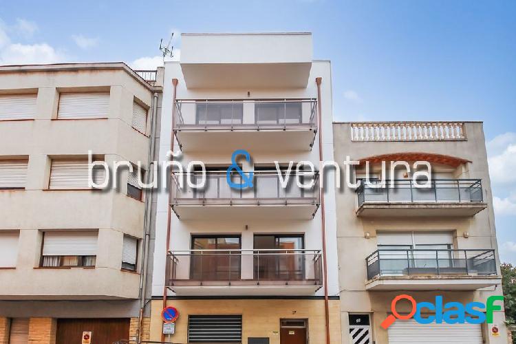 EN VENTA ÁTICO EN VENDRELL