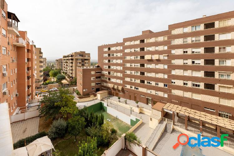 Fantástico piso de tres dormitorios en zona Sander