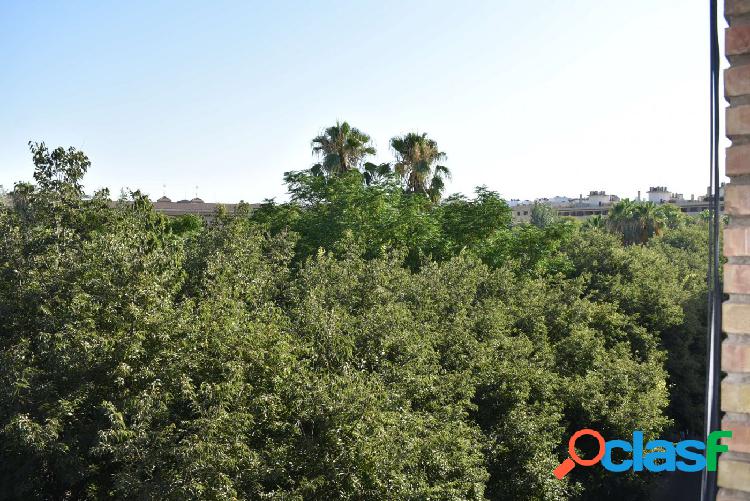 GRAN PISO EN LA MEJOR ZONA DE CIUDAD JARDÍN