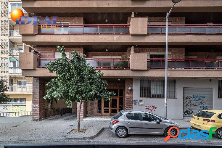 GRAN PISO EN ZONA AV. CONSTITUCIÓN - CAMPUS FUENTE NUEVA