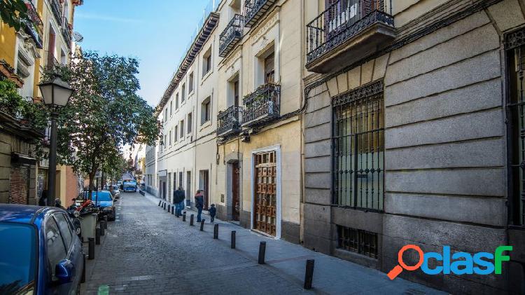 PISO EN CALLE BARCO, MADRID.