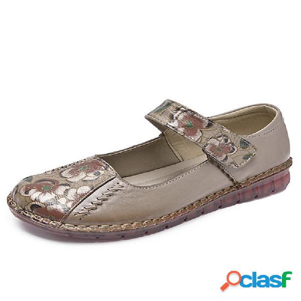 Zapatos casuales planos cosidos a mano con correa estampada