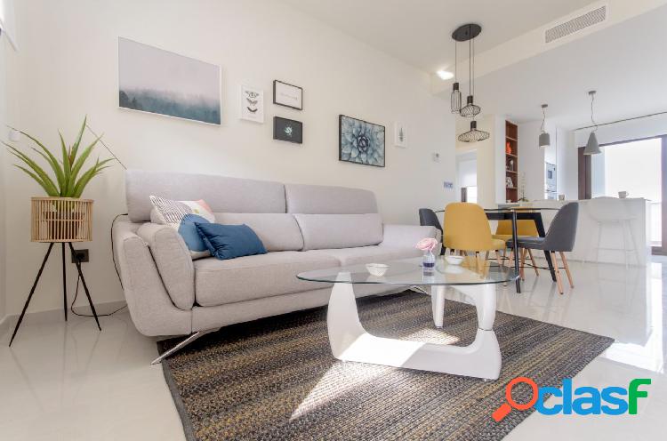 BUNGALOW DE DISEÑO MODERNO CON AMPLIAS PARCELAS Y SOLARIUM,
