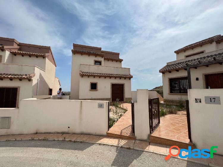 Chalet INDEPENDIENTE en venta en ROJALES