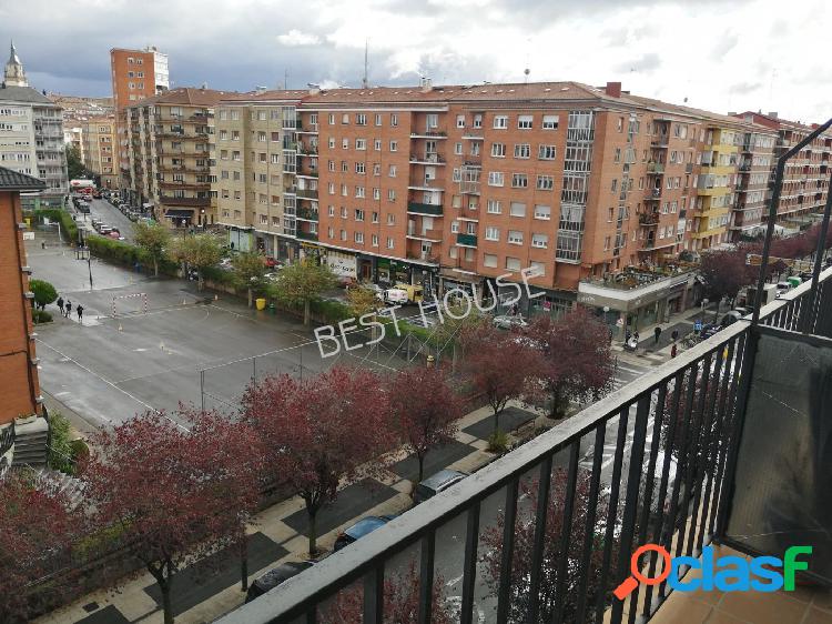 ESTUPENDA VIVIENDA EN BUEN ESTADO EN LA ZONA DE LA CALLE