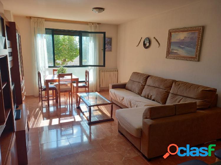 Urbis te ofrece un apartamento en alquiler en Villares de la