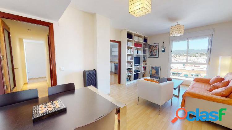 VIAL NORTE PRIMERA LINEA, V.P.O. VIVIENDA CON COCHERA A UN