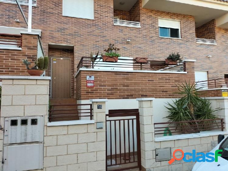 Chalet adosado en venta en Los Garres