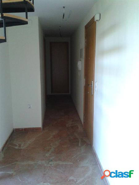 EXCELENTE ATICO CON TERRAZA DE 80 M2