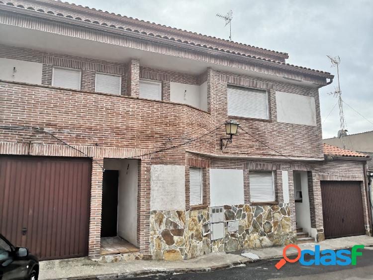 103-DELEGACI\xc3\x93N PRINCIPAL CON LLAVES._Vivienda