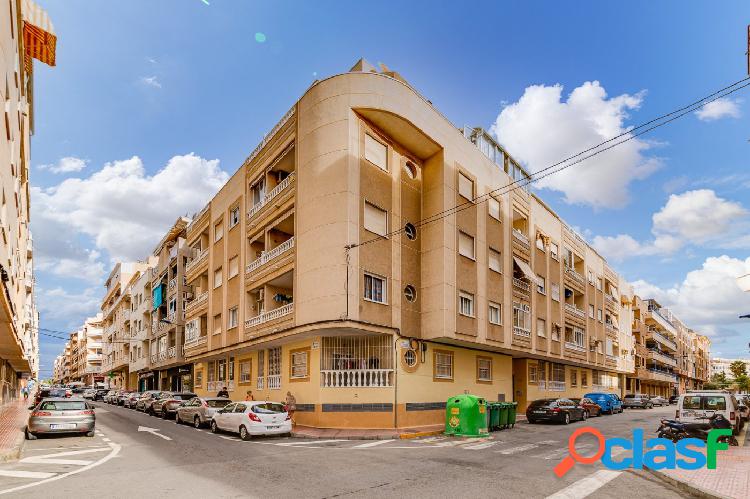 A TRES PASOS DEL MAR, APARTAMENTO 2 DORM, GARAJE Y TRASTERO