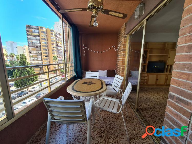 AMPLIO APARTAMENTO DE 1 HAB. CON PARKING Y PISCINA