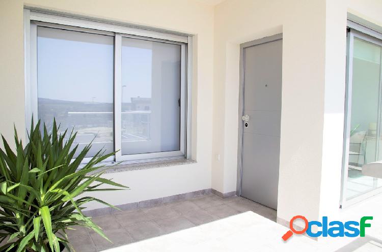 APARTAMENTO EN PLANTA BAJA CON TERRAZA Y PISCINA