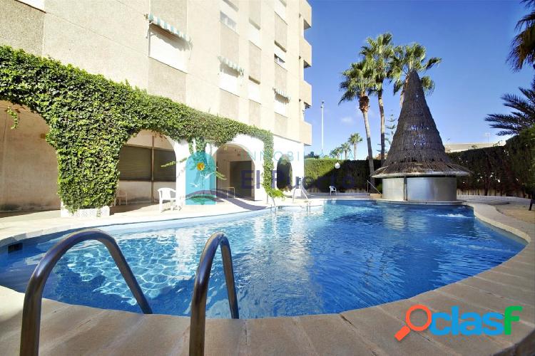 APARTAMENTO EN RESIDENCIAL CON PISCINA MUY CERCA DE LAS