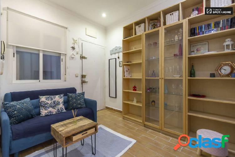 Acogedor apartamento de 1 dormitorio en alquiler en Almagro