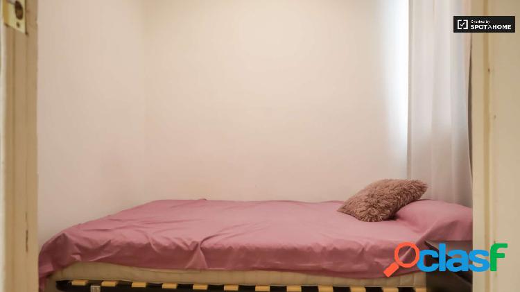 Alquiler de habitaciones en piso de 3 habitaciones en Madrid