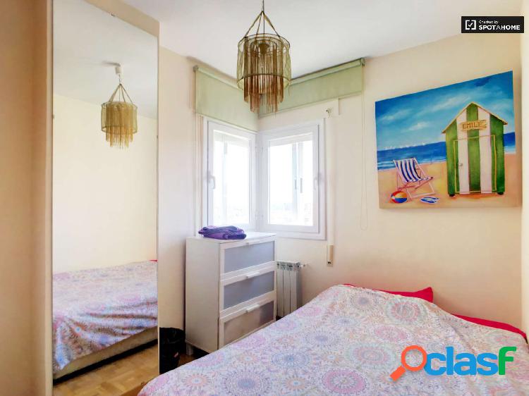 Alquiler de habitaciones en piso de 4 habitaciones en Pinar