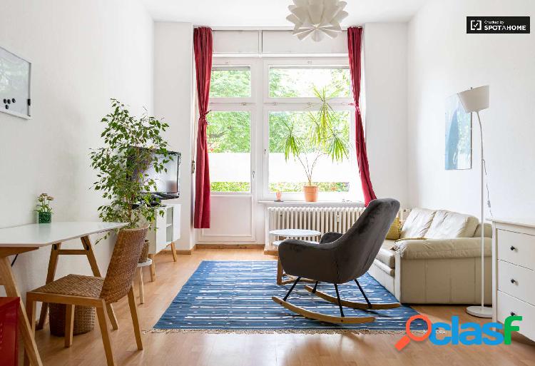 Apartamento alegre con 2 habitaciones en Kreuzberg