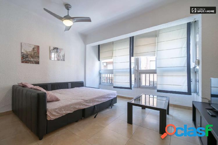 Apartamento completo de 2 dormitorios en Valencia