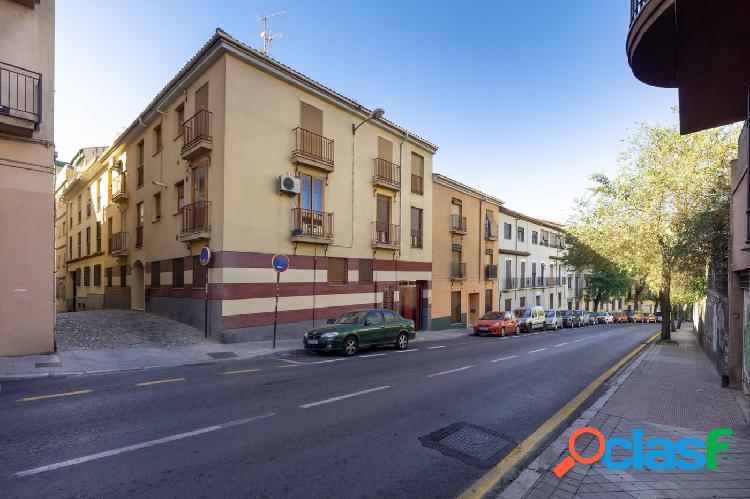 Apartamento con plaza de aparcamiento. Ideal