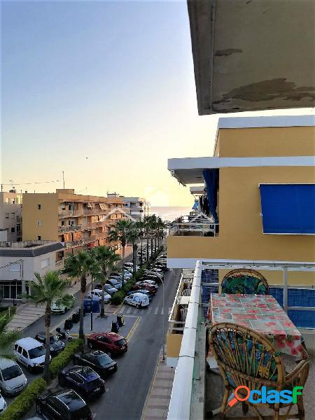 Apartamento con vistas al mar situado en 3\xc2\xaa