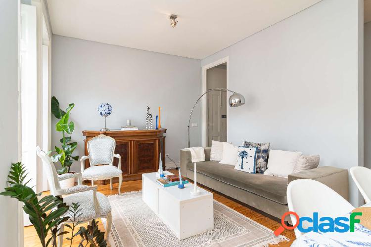 Apartamento de 2 dormitorios en alquiler en Arroios, Lisboa