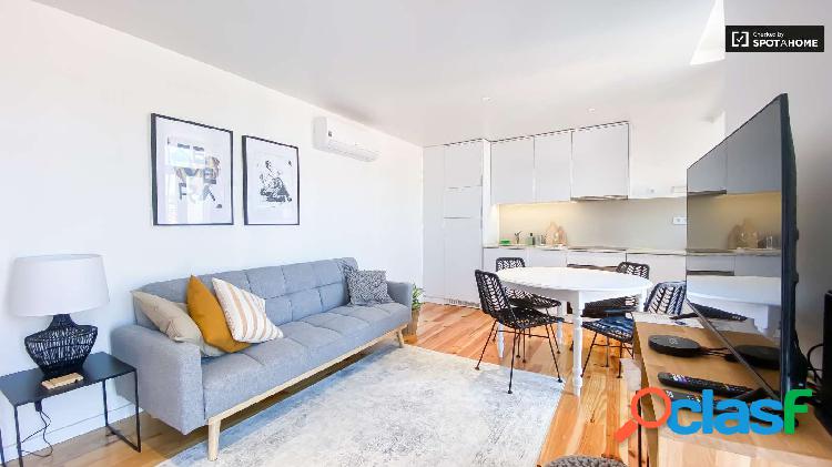 Apartamento de 2 dormitorios en alquiler en Castelo