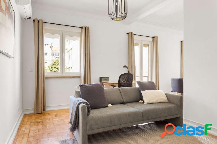 Apartamento de 2 dormitorios en alquiler en Lisboa LIS-23
