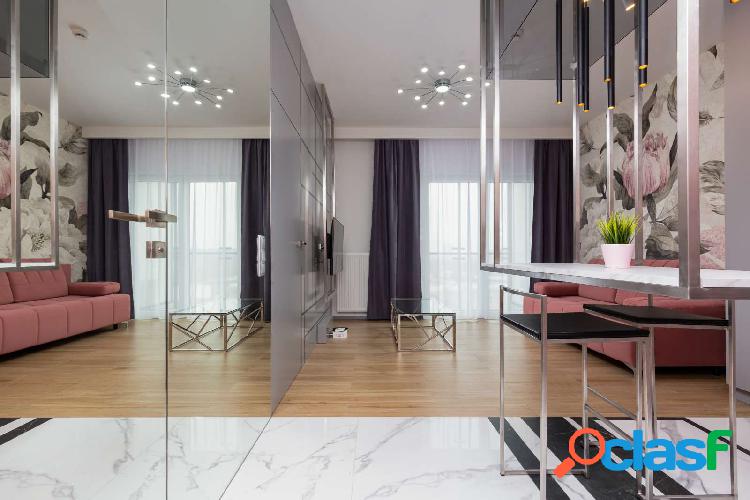 Apartamento de 2 dormitorios en alquiler en Wola, Varsovia