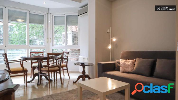 Apartamento de 2 habitaciones en alquiler en Madrid