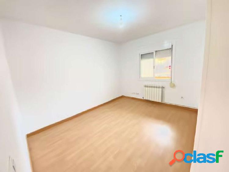 Apartamento de 3 habitaciones en alquiler en Sant Just