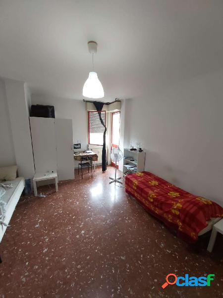 Apartamento de 3 habitaciones en alquiler en Tiburtino, Roma