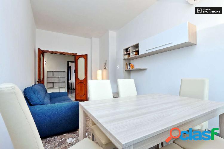 Apartamento de 4 dormitorios en alquiler en Appio Latino