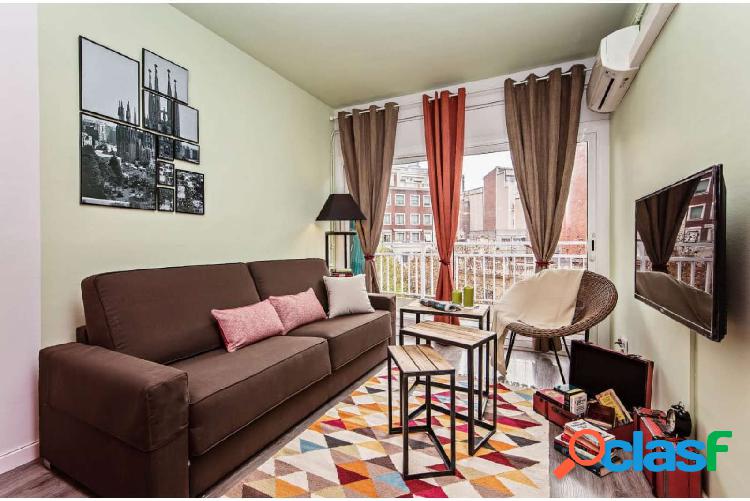 Apartamento de 4 dormitorios en alquiler en Barcelona