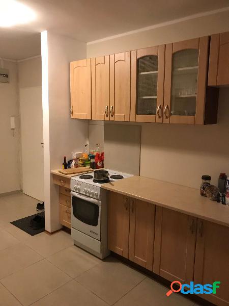 Apartamento de 4 dormitorios en alquiler en Nadodrze,