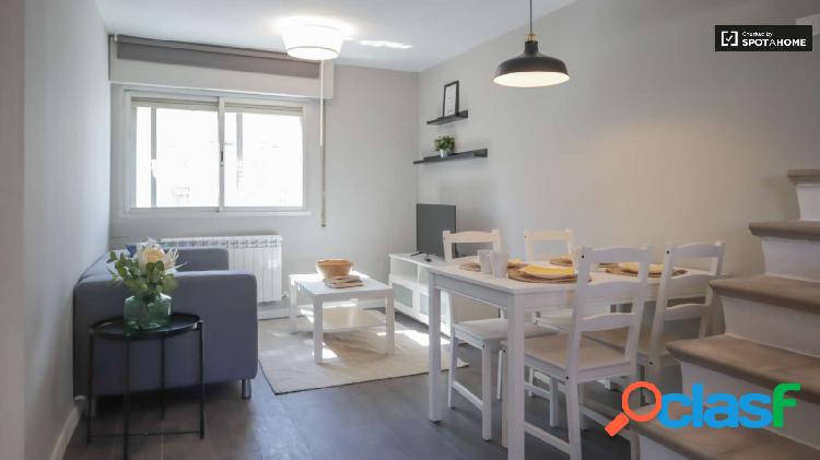 Apartamento de 4 dormitorios en alquiler en madrid.