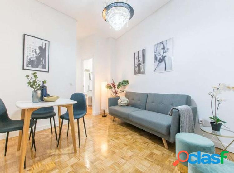 Apartamento de 5 Dormitorios en Madrid