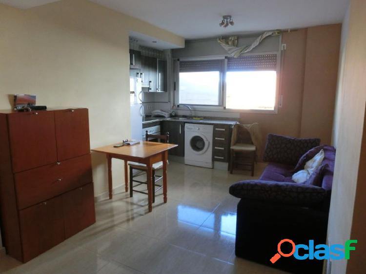 Apartamento de dos dormitorios. Seminuevo.