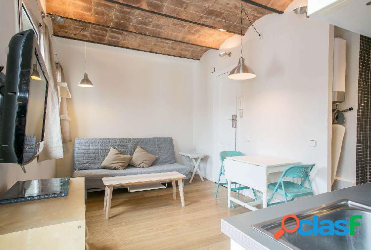 Apartamento equipado cerca de la playa Barceloneta