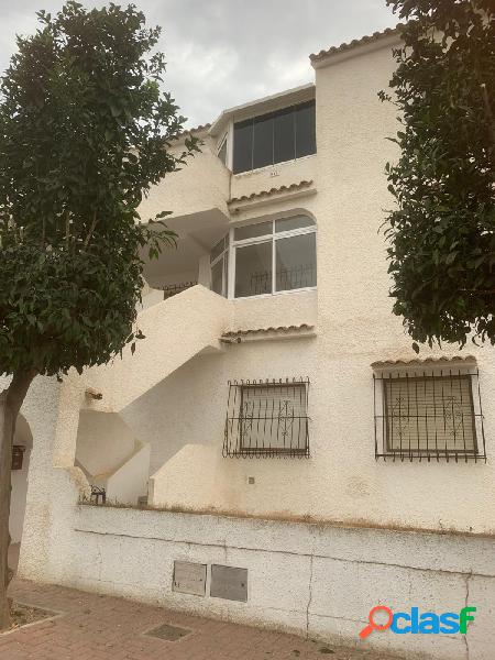 BUNGALOW PLANTA ALTA EN PLAYA DE LOS NAUFRAGOS