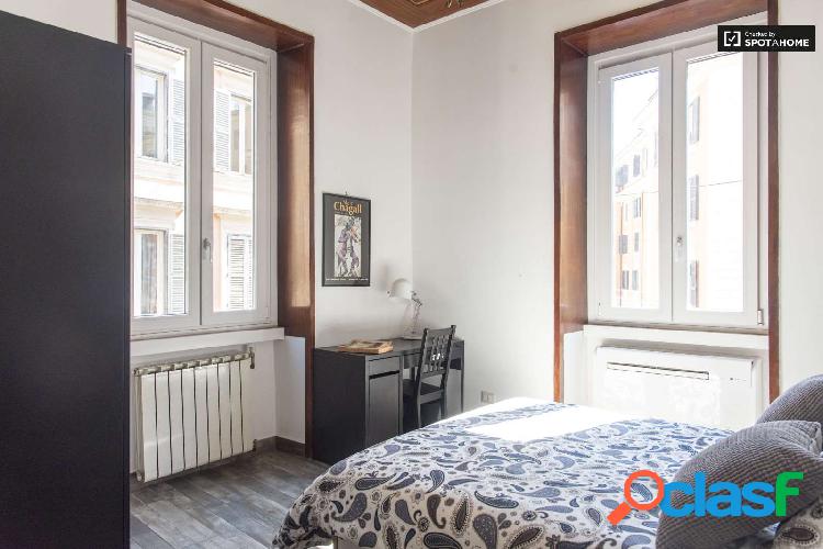 Bonito piso de 2 dormitorios en alquiler en Trastevere, Roma
