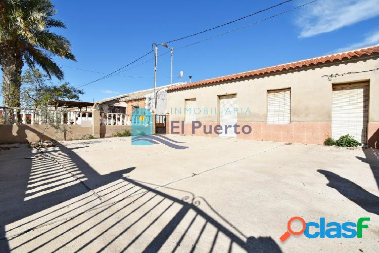 CASA DE CAMPO PARA REFORMAR EN VENTA