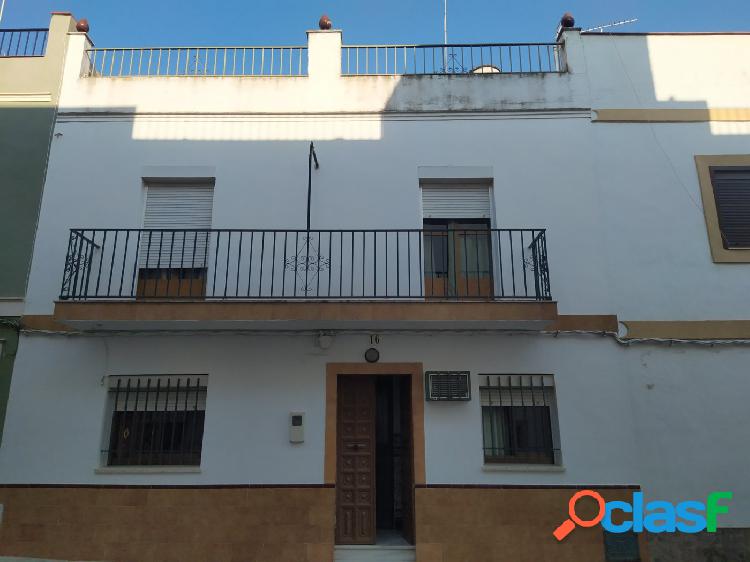 CASA EN VENTA EN CANTILLANA