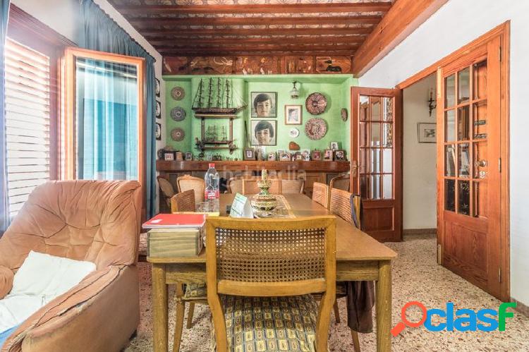 CASA INDEPENDIENTE CON LOCAL COMERCIAL