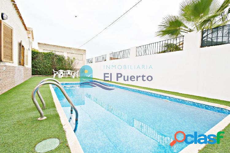 CHALET CON PISCINA A LA VENTA EN BAH\xc3\x8dA