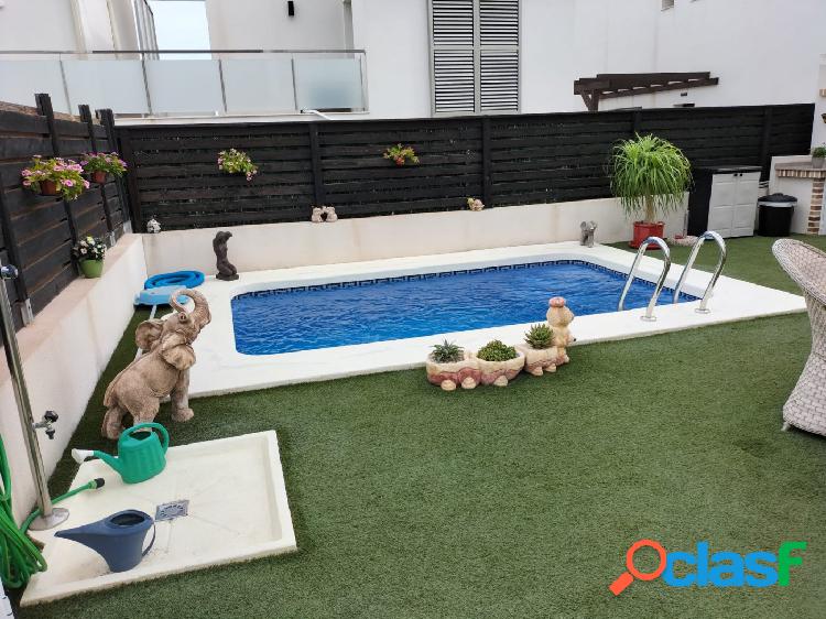 CHALET CON PISCINA PRIVADA